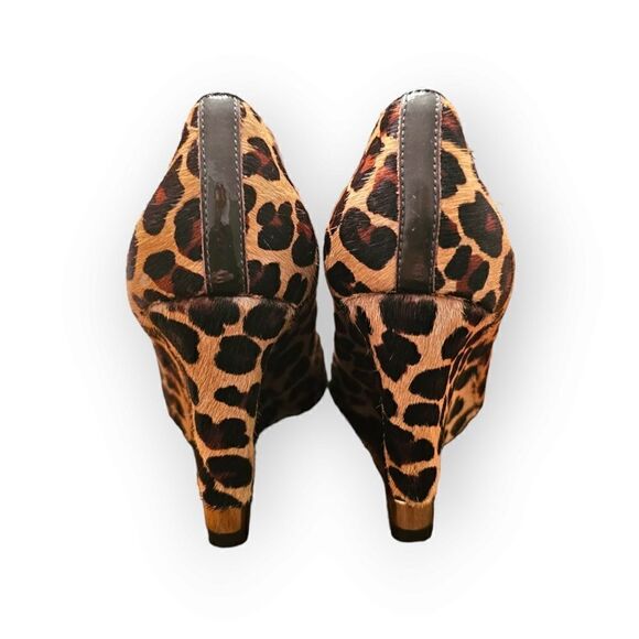 Tory Burch Leopard Astoria Wedge Heels (Size 7M) - Picture 4 of 15